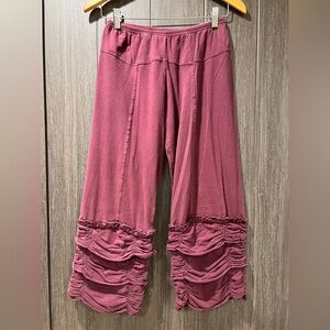 Avatar Imports Women's Ruffled Capris in Dusty Pink